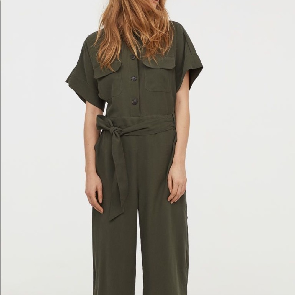 NWT H&M Belted green cargo jumpsuit